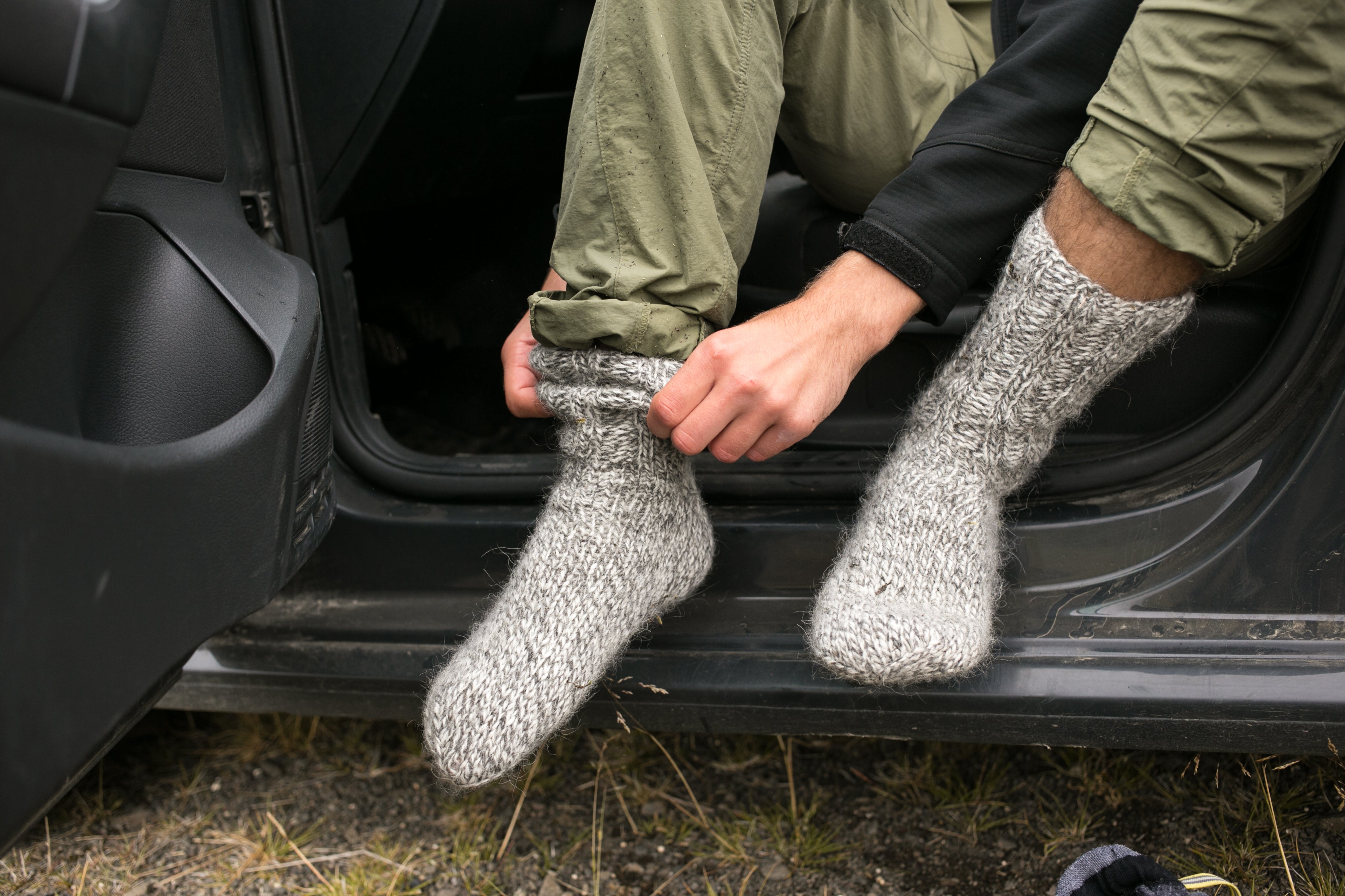 What Are Compression Socks? Benefits, Uses, and Who Should Wear Them