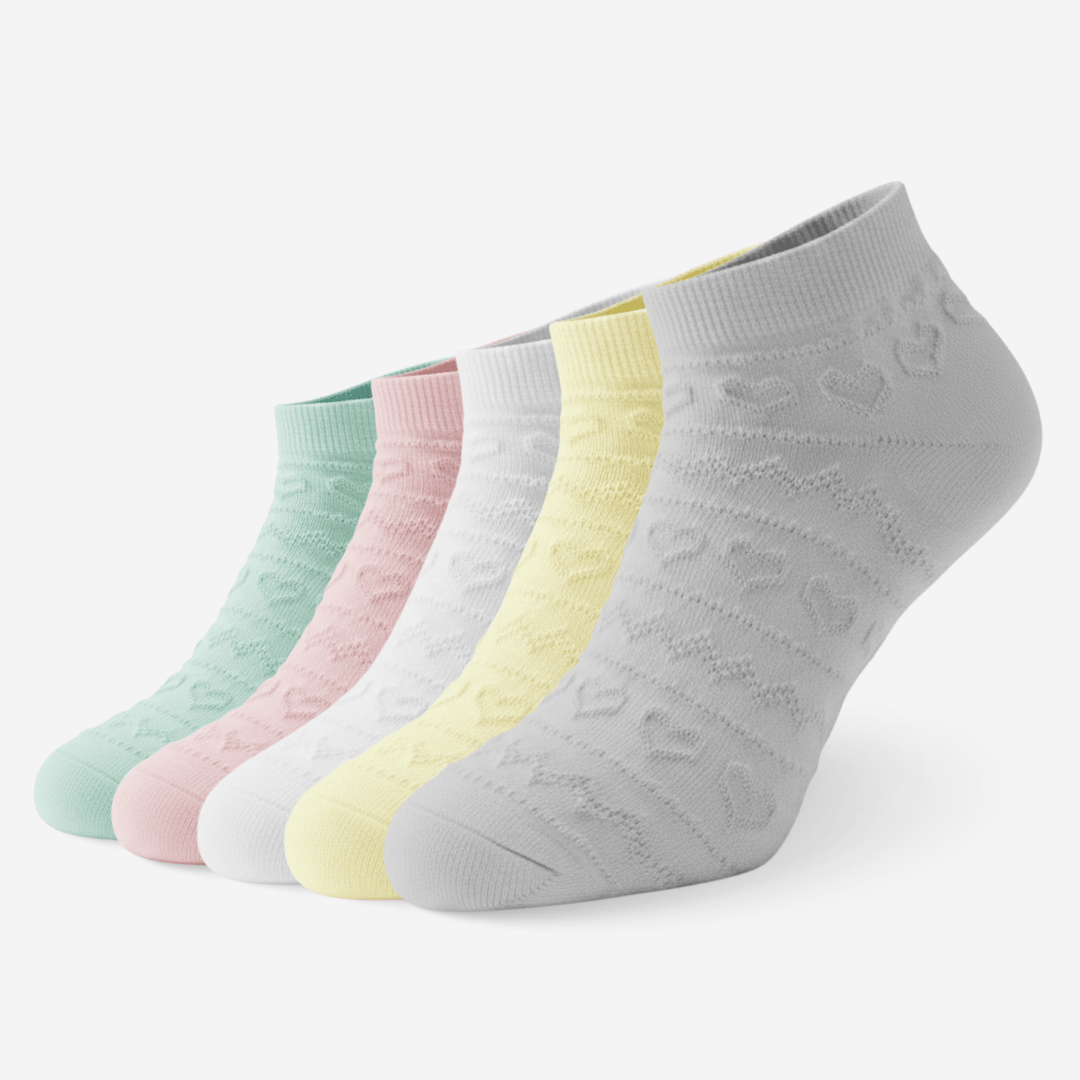 -Sockscarving Heartstrings Edition-