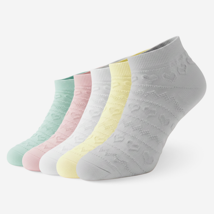 Sockscarving Heartstrings Edition