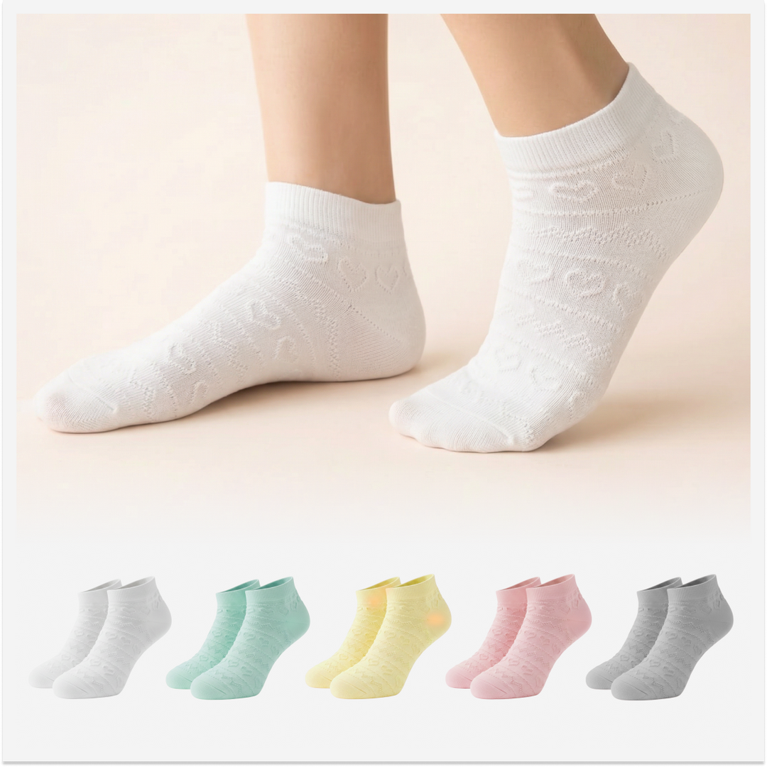 Sockscarving Heartstrings Edition