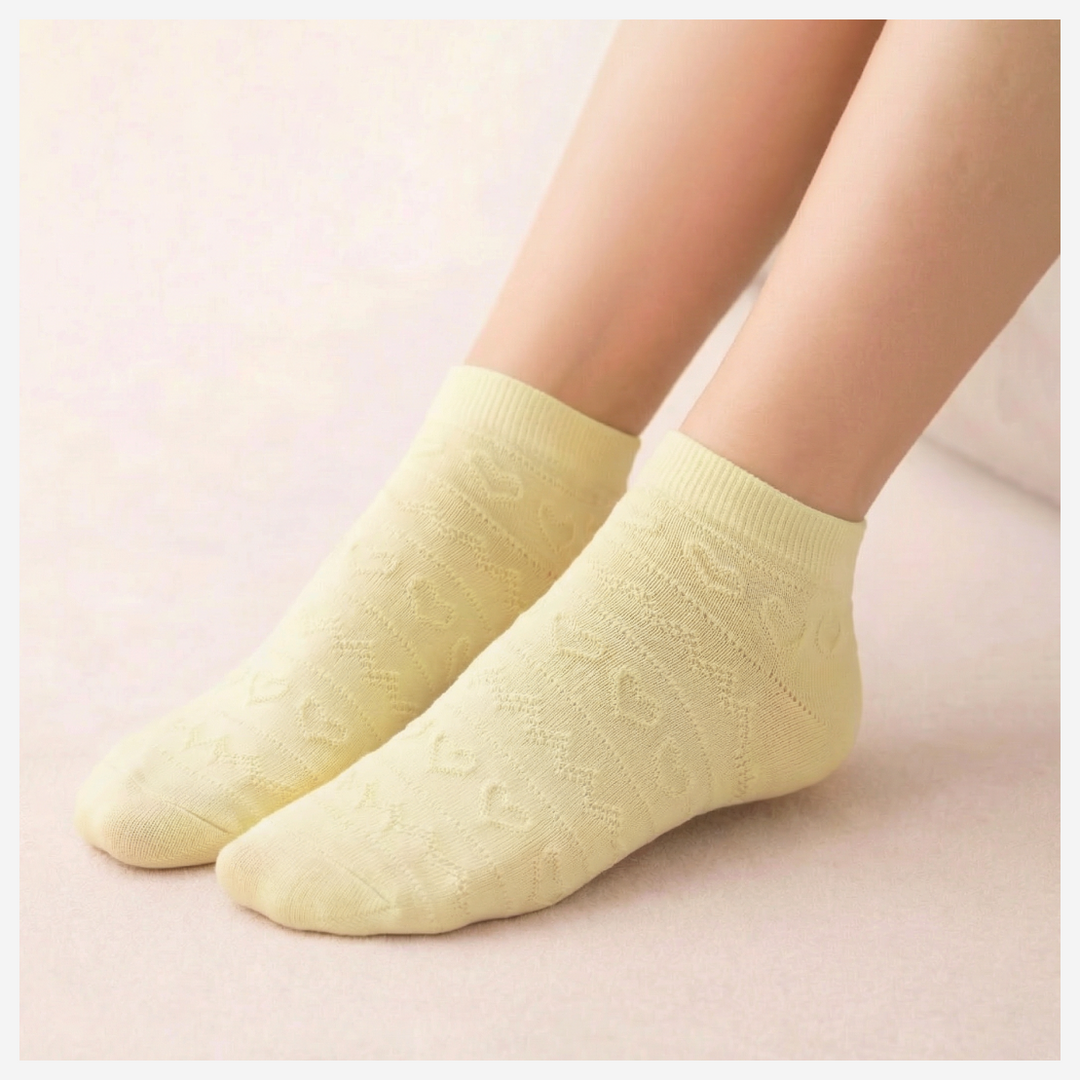 Sockscarving Heartstrings Edition