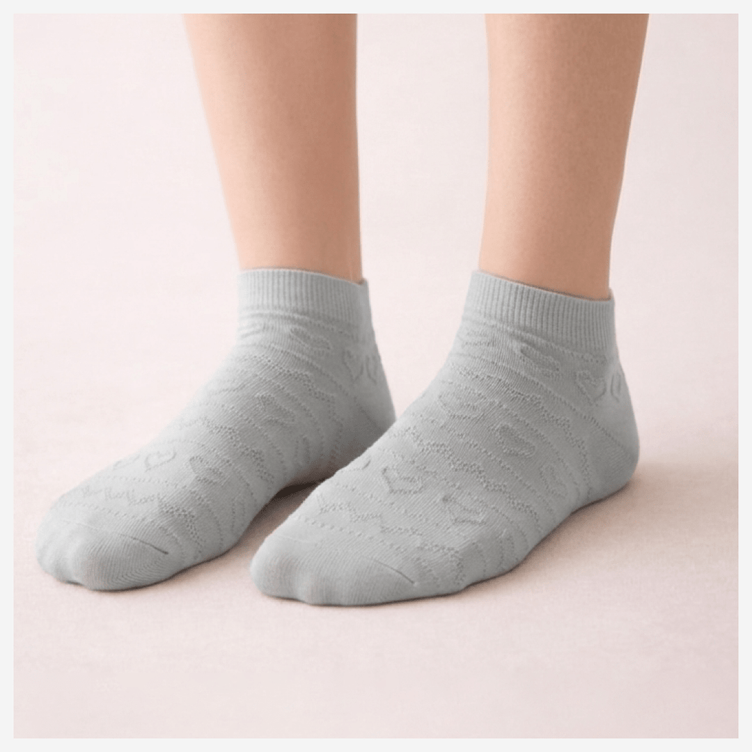 -Sockscarving Heartstrings Edition-