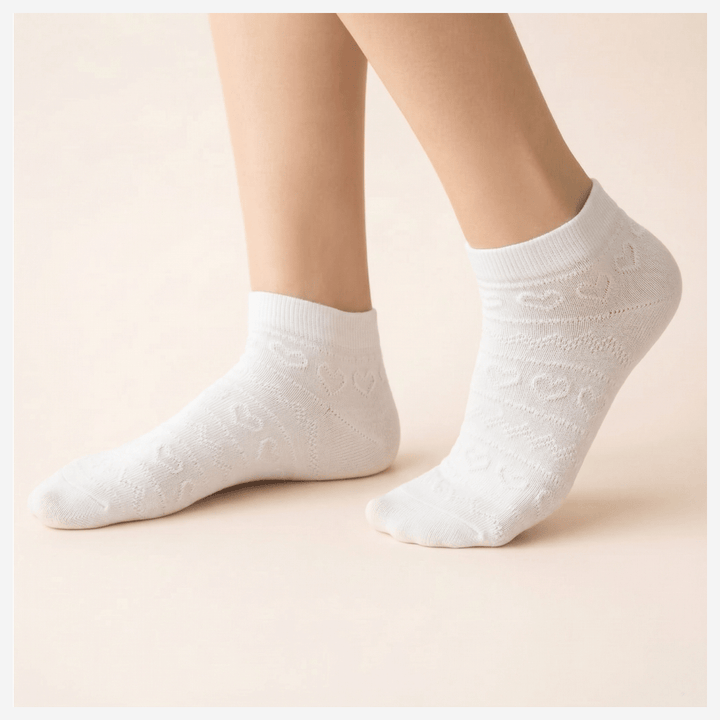 -Sockscarving Heartstrings Edition-