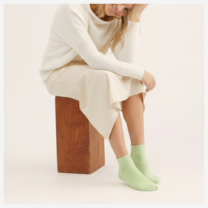 Sockscarving Minimal luv Edition