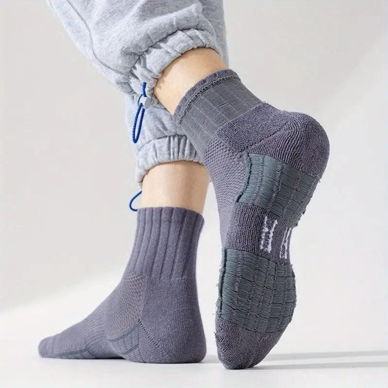 180° airflow design crew socks close-up – breathable mesh ventilation for gym and sports | Sockscarving®-Vibrant Edition – Cushioned Crew Socks with 180° Airflow Design (Unisex)-