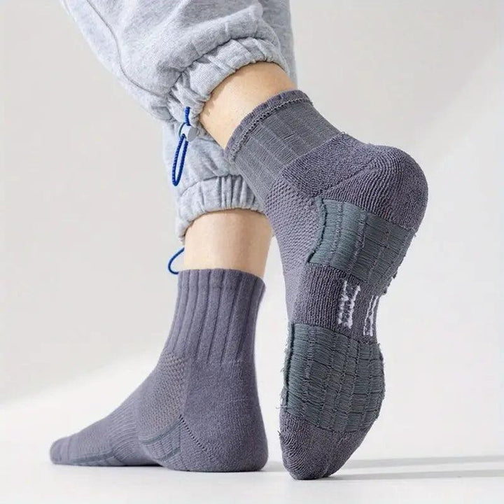 180° airflow design crew socks close-up – breathable mesh ventilation for gym and sports | Sockscarving®-Vibrant Edition – Cushioned Crew Socks with 180° Airflow Design (Unisex)-