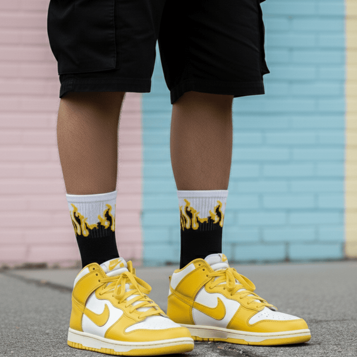 -FIRE SOCKS - BLACK/WHITE - YELLOW FLAMES-