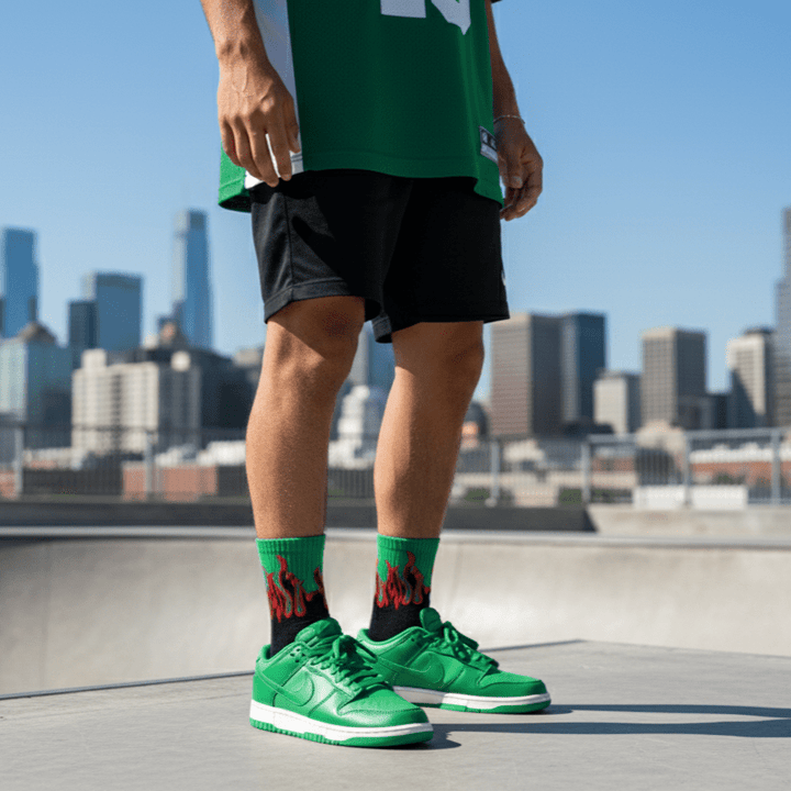 -FIRE SOCKS - BLACK/GREEN - RED FLAMES-