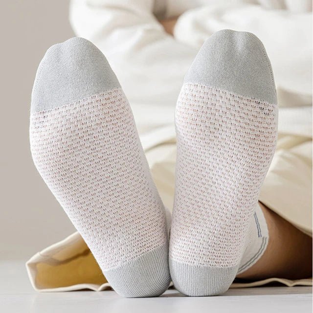  Pure combed cotton stretch socks close-up – soft, breathable and skin-friendly full-length socks | Sockscarving®
