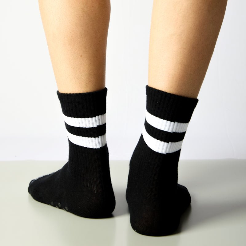 Grip Socks for Yoga, Gym & Sports | Anti-Slip Silicon Sole | Sockscarving
