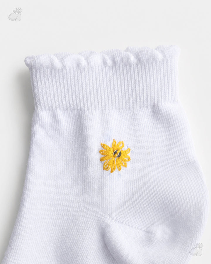 Samarth Collection - White Sunflower, Handcrafted Socks