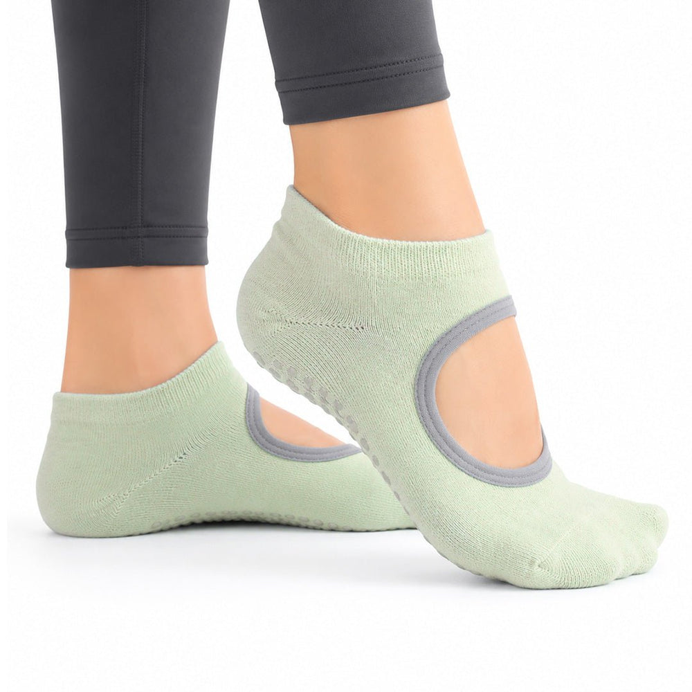 -Women's Yoga/Pilates Studio Edition-