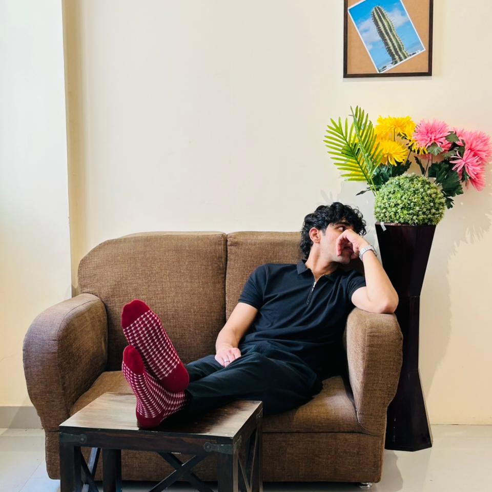 Sockscarving Houndstooth Edition