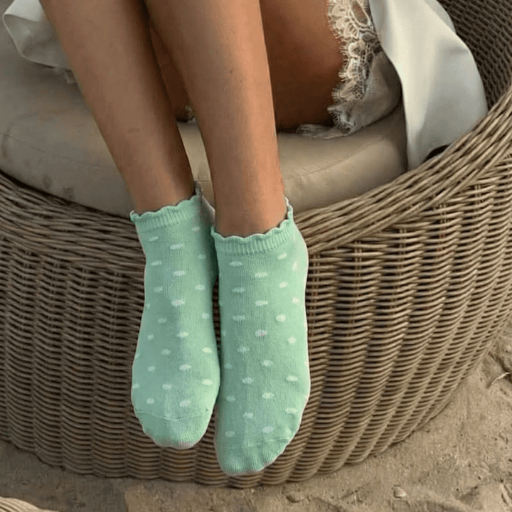 Floral pattern casual socks with soft colours