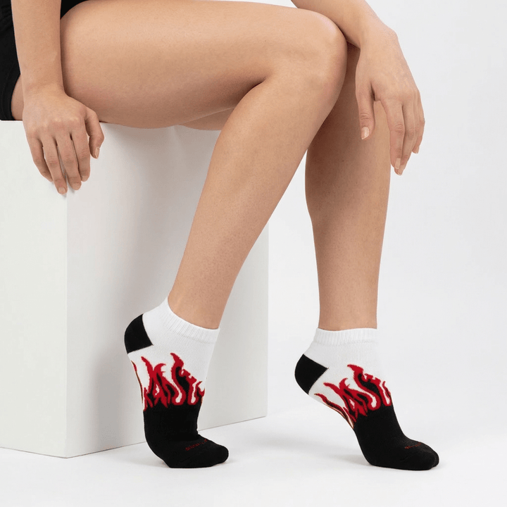 FIRE NO-SHOW - BLACK/WHITE - RED FLAMES