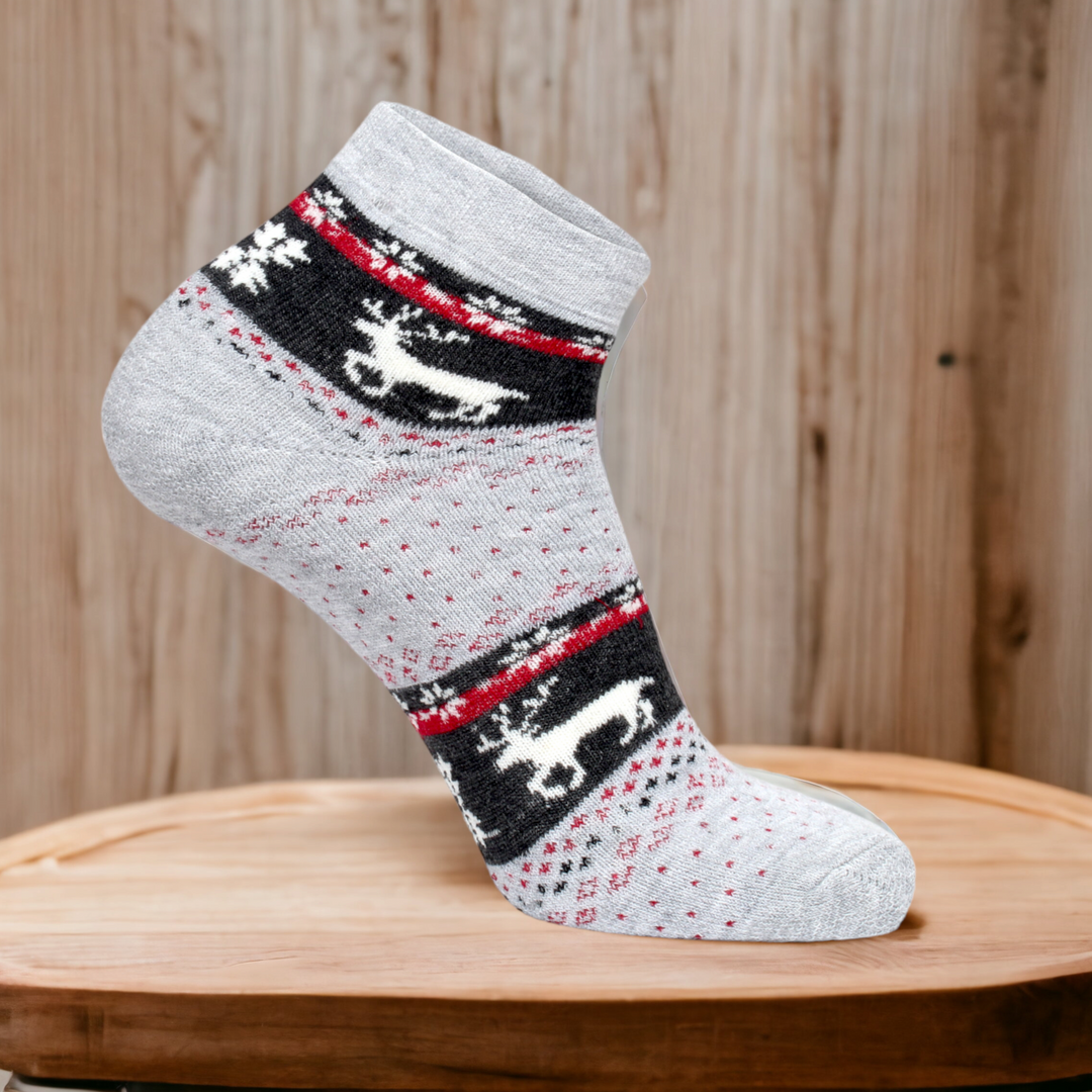 Stylish Socks for Men and Women - Sockscarving India